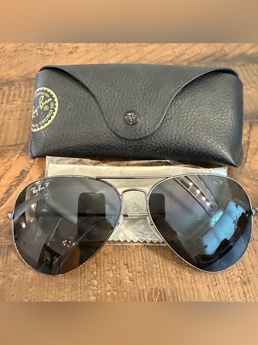 Ray-Ban Men’s Aviator Polarized Sunglasses in polished gunmetal frame RB3689
